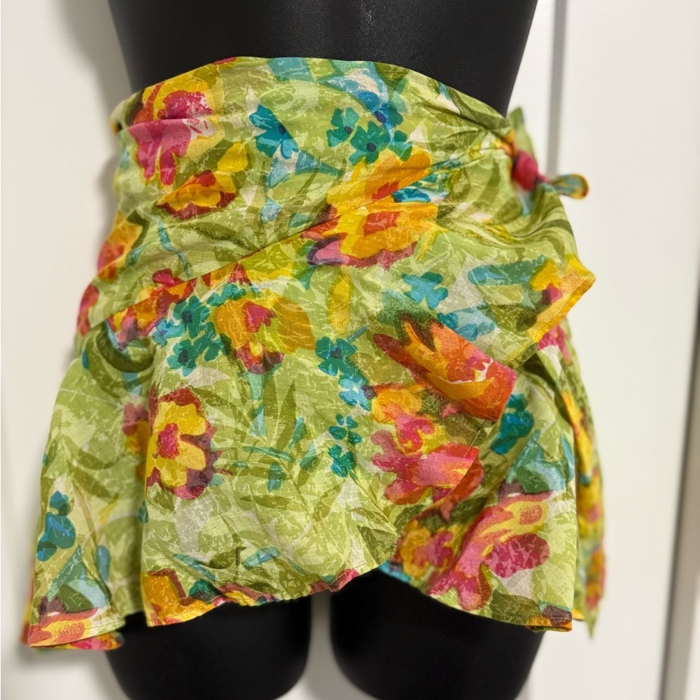 Vibrant Floral Mini Wrap Skirt Swim Coverup O/S Smallβ Medium